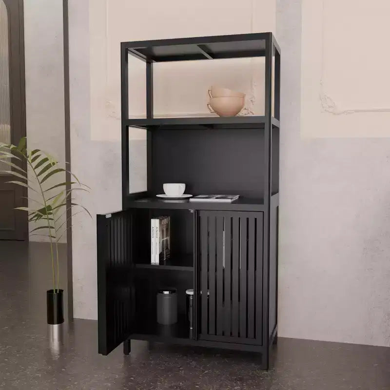 Meuble de rangement de salle de bain autoportant en bambou avec 2 portes magnétiques et étagères, 24,5 po de largeur