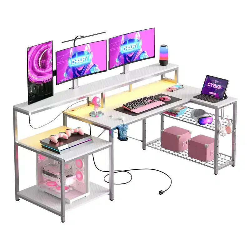 Bureau de jeu 71,5 pouces avec prise de courant, bureau d'ordinateur en L avec support pour moniteur, table de joueur d'angle avec étagère réglable et crochet pour casque