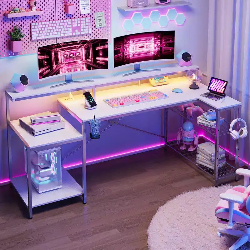 Bureau de jeu 71,5 pouces avec prise de courant, bureau d'ordinateur en L avec support pour moniteur, table de joueur d'angle avec étagère réglable et crochet pour casque