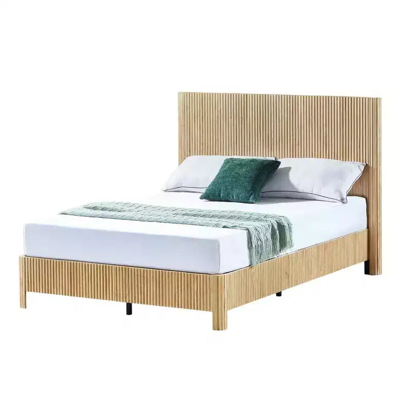 Cadre de lit en bois avec garniture ondulée